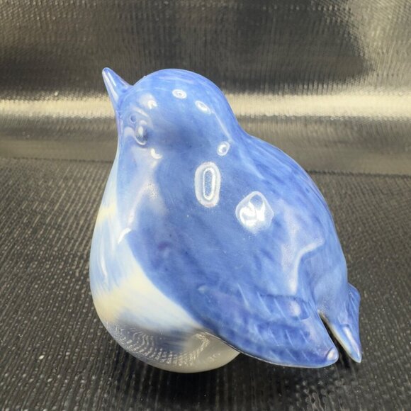 Robin Bird Blue White Porcelain Chubby Fat Bird Figurine Ornament Decorative - Picture 6 of 10